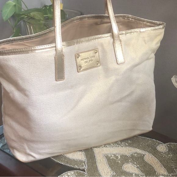 Michael Kors Bags Michael Kors Est 981 Tote Bag Poshmark